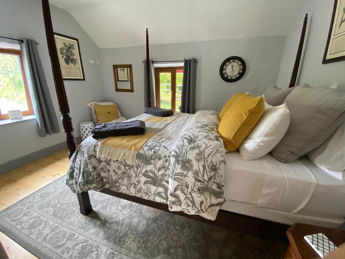 Salmon Weir Lodge Cong Esterno foto